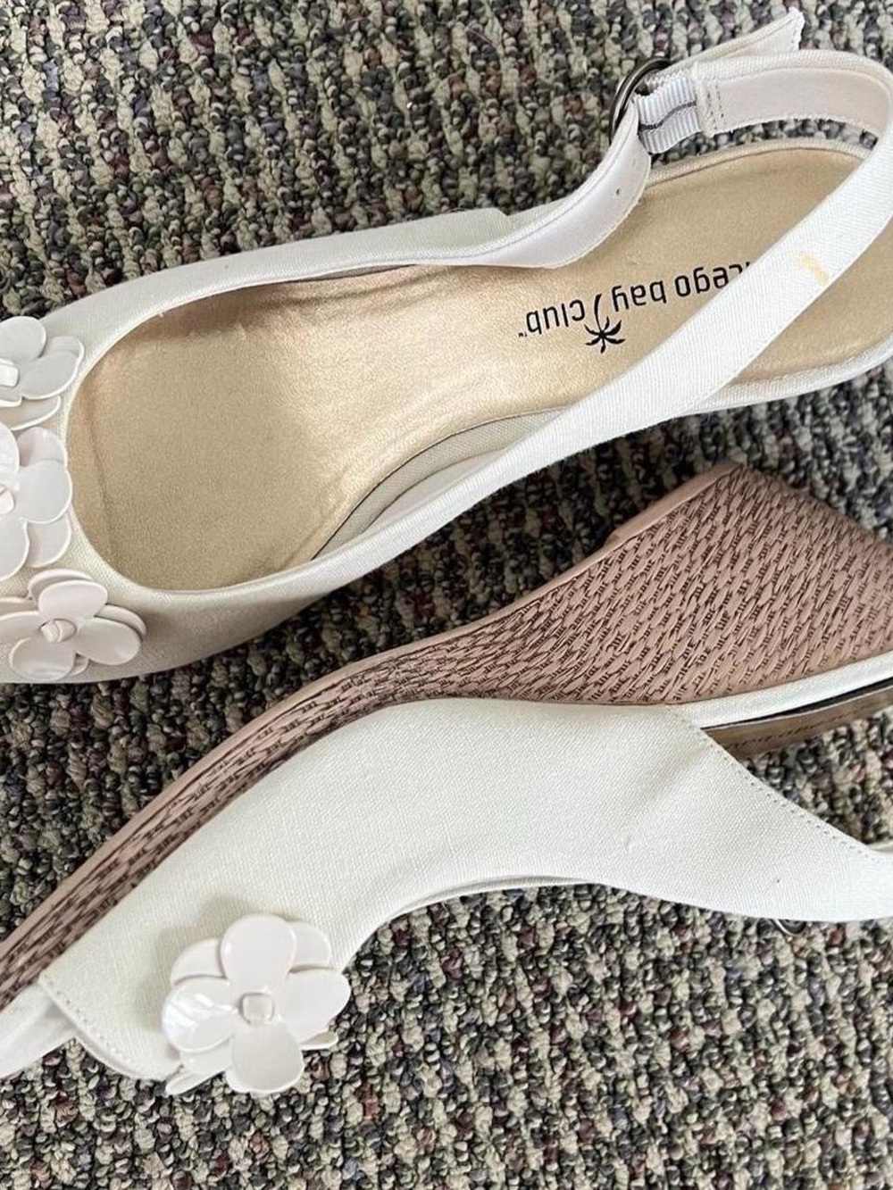 Y2K White Floral Appliqué Slingback Wedge Sandals
